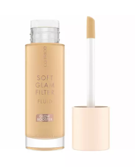 Catrice Soft Glam Filter Glanz Flüssige Grundierung 020 Hellmittel, 30 ml, Bild 3